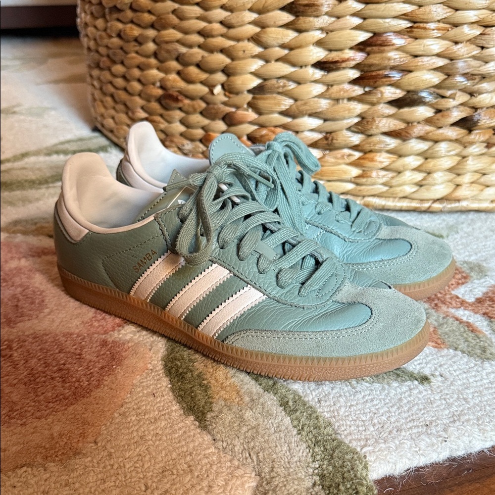 Adidas Green Sambas